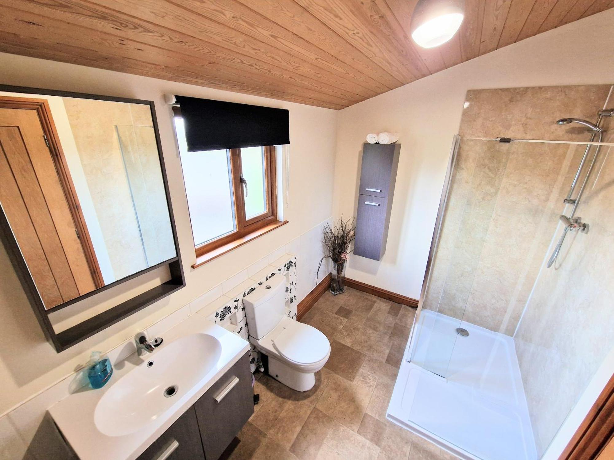 Ochil 8 With Private Hot Tub - Fife - Loch Leven - Lomond Hills Villa Kelty Bagian luar foto