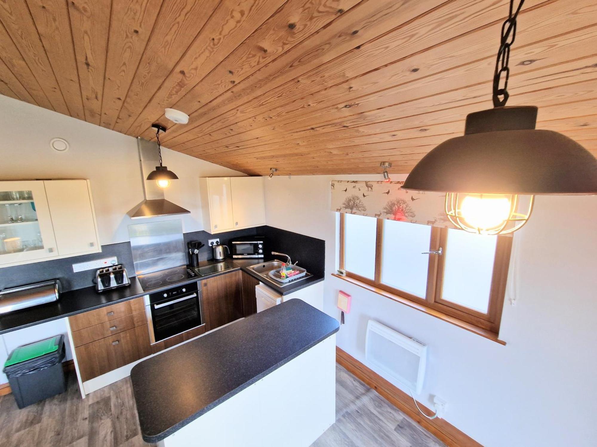 Ochil 8 With Private Hot Tub - Fife - Loch Leven - Lomond Hills Villa Kelty Bagian luar foto